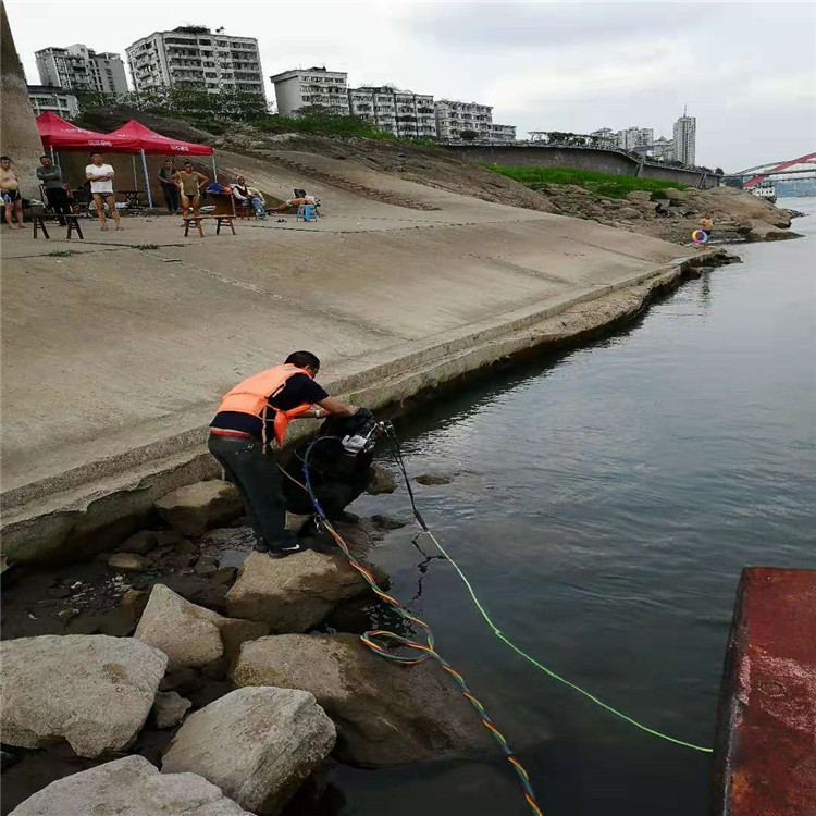 吐鲁番市打捞队本地潜水作业施工