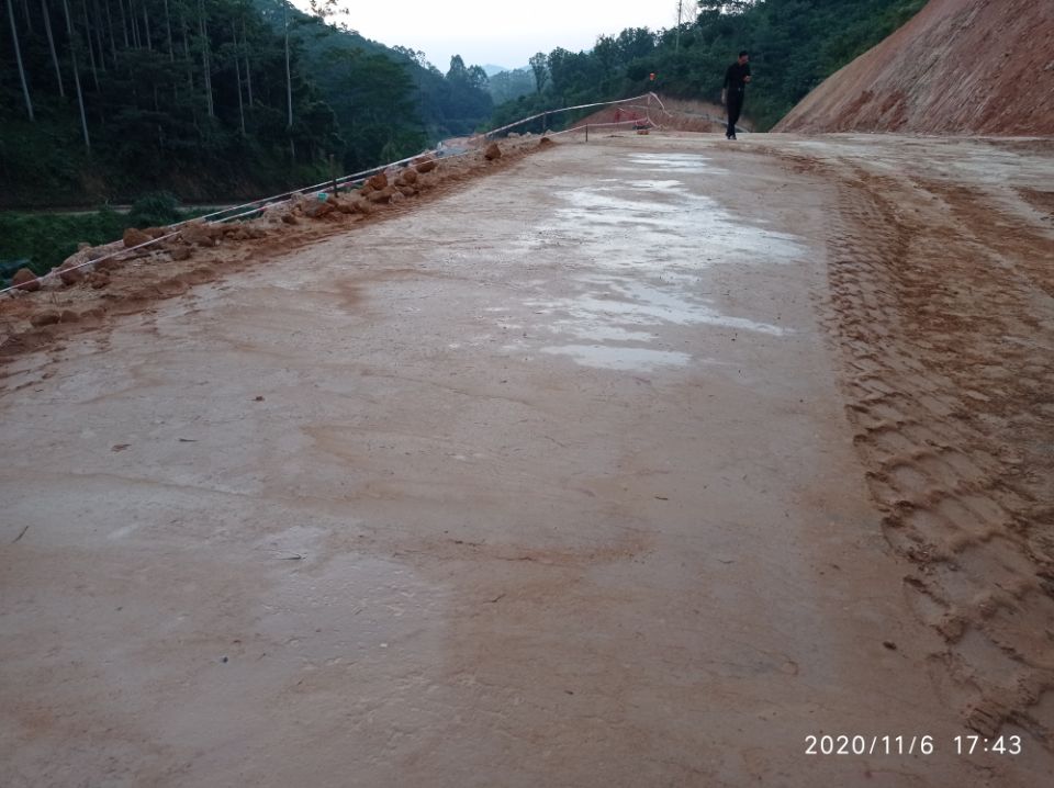 软基道路土壤固化土壤稳定剂来图定制