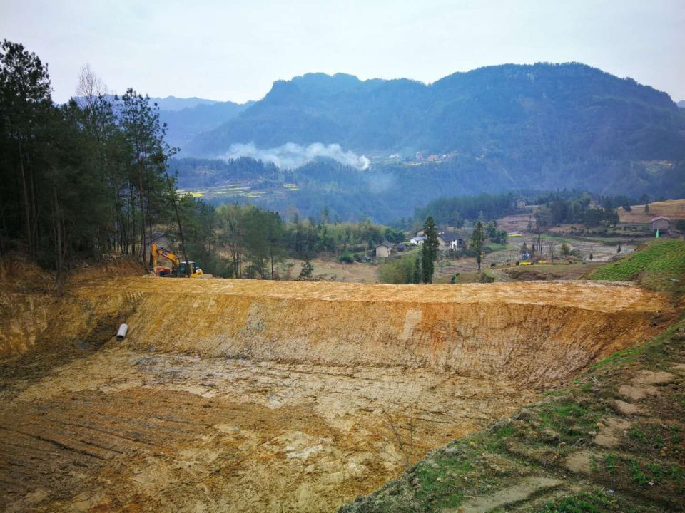 软基道路土壤固化土壤稳定剂来图定制